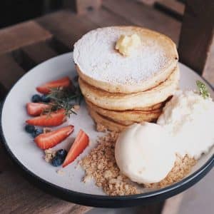 6 FLUFFY PINE CAKE