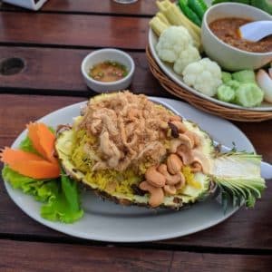 ข้าวอบสับปะรด
