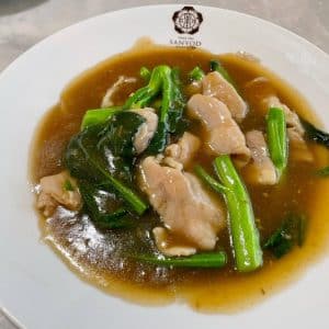 ราดหน้าคะน้าฮ่องกง