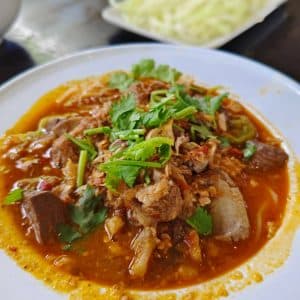 ขนมจีนน้ำเงี้ยว