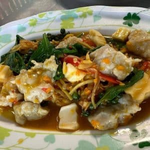 ลูกชิ้นปลากรายผัดขี้เมา