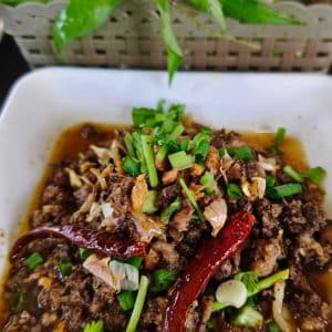 ลาบหมูคั่ว
