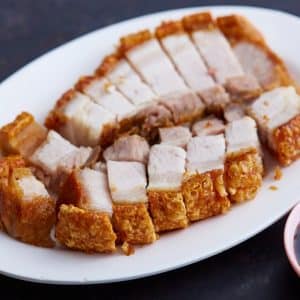 หมูกรอบ