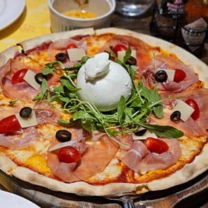 7 Pizza Parma Ham Burata Cheese