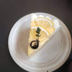 Resize_9-Lemon-Glaze-cake