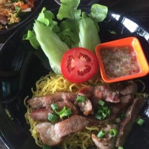 9 บะหมี่หมูย่าง